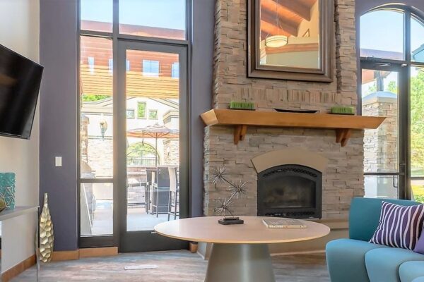1 HH Clubhouse Refresh Lounge